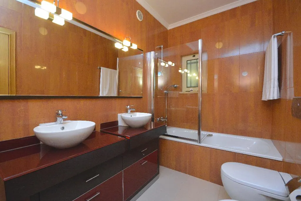 APARTMENT CAPACITY 5 Room, Millennium Plaza, Algarve