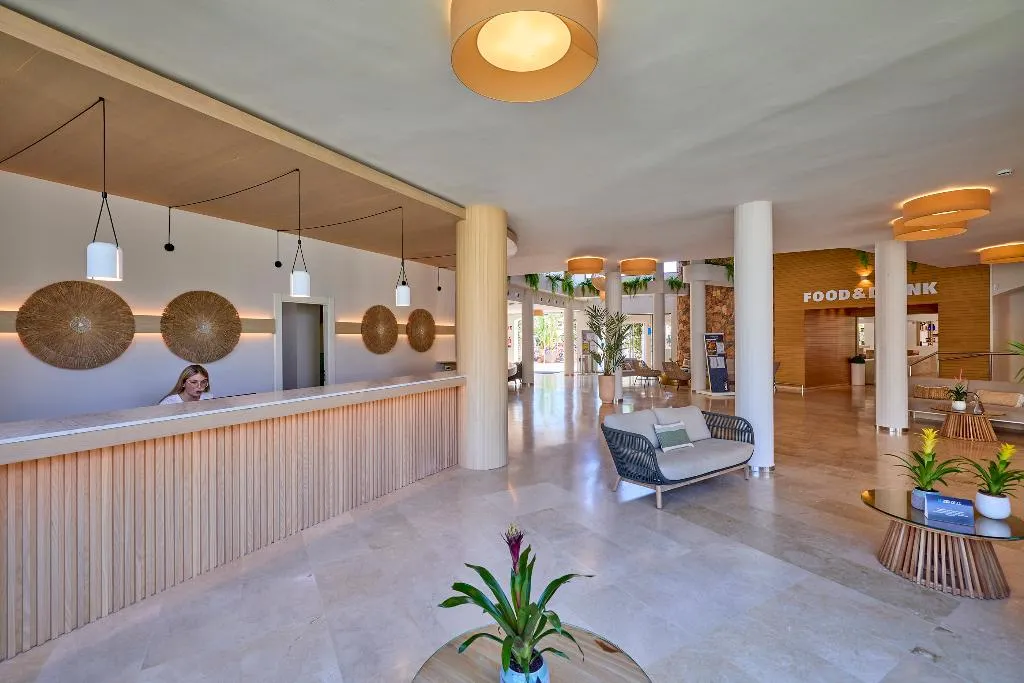 Lobby, Apartamentos Sol de Alcudia, Majorca