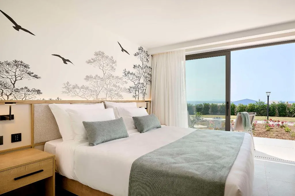 FAMILY ROOM SEA VIEW Room, Iberostar Waves Creta Panorama & Mare, Crete