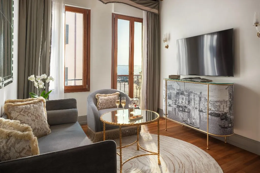 SUITE LAGOON VIEW Room, Hotel Gabrielli Venezia - Starhotels Collezione, Venice
