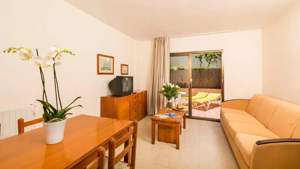 APARTMENT STANDARD Room, Apartamentos Guitart, Costa Brava