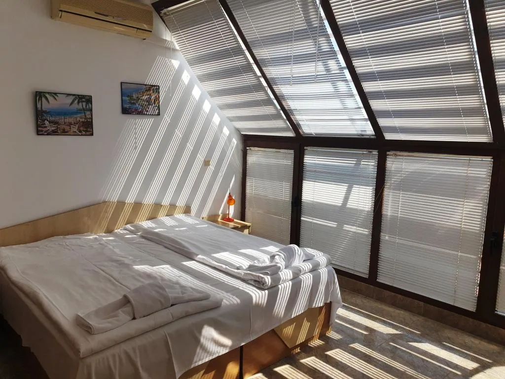 APARTMENT TWO BEDROOMS Room, DOLCE VITA Apart Complex, Bourgas
