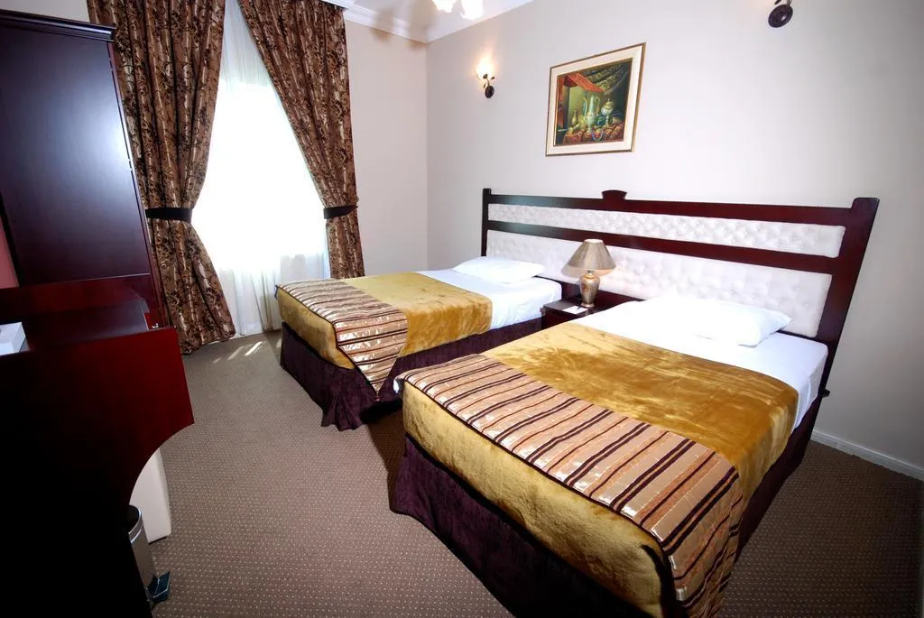 Double or Twin STANDARD Room, Al Bustan Hotel, Dubai