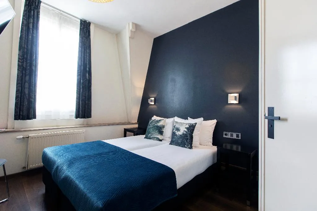 TWIN CANAL VIEW Room, Quentin Amsterdam Hotel, Amsterdam