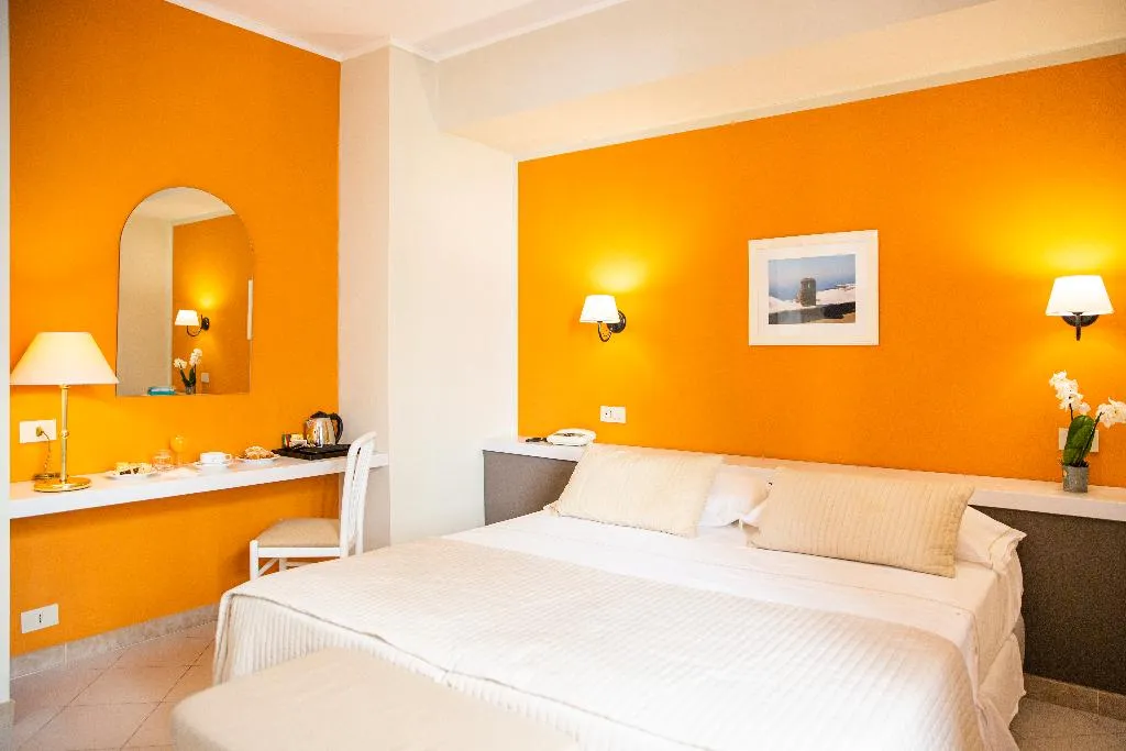 QUADRUPLE STANDARD Room, Al Madarig, Palermo