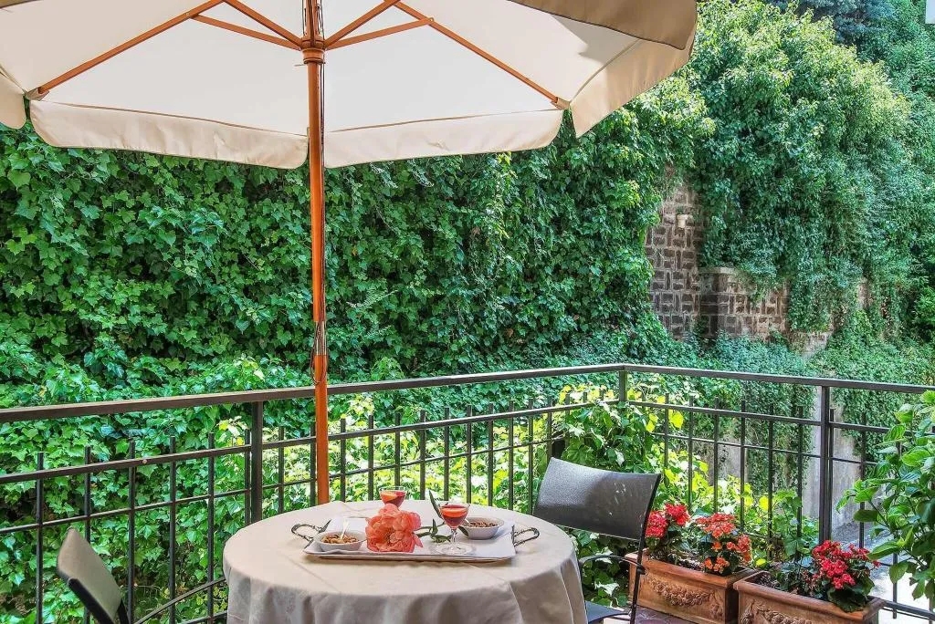 Terrace, Mini Palace Hotel, Rome