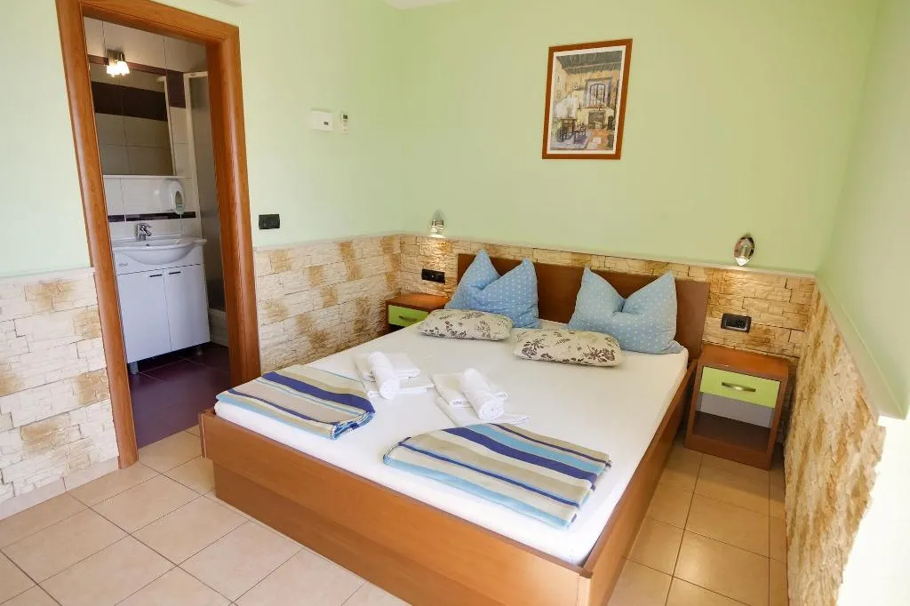 Room, Pansion Dalmacija, Split