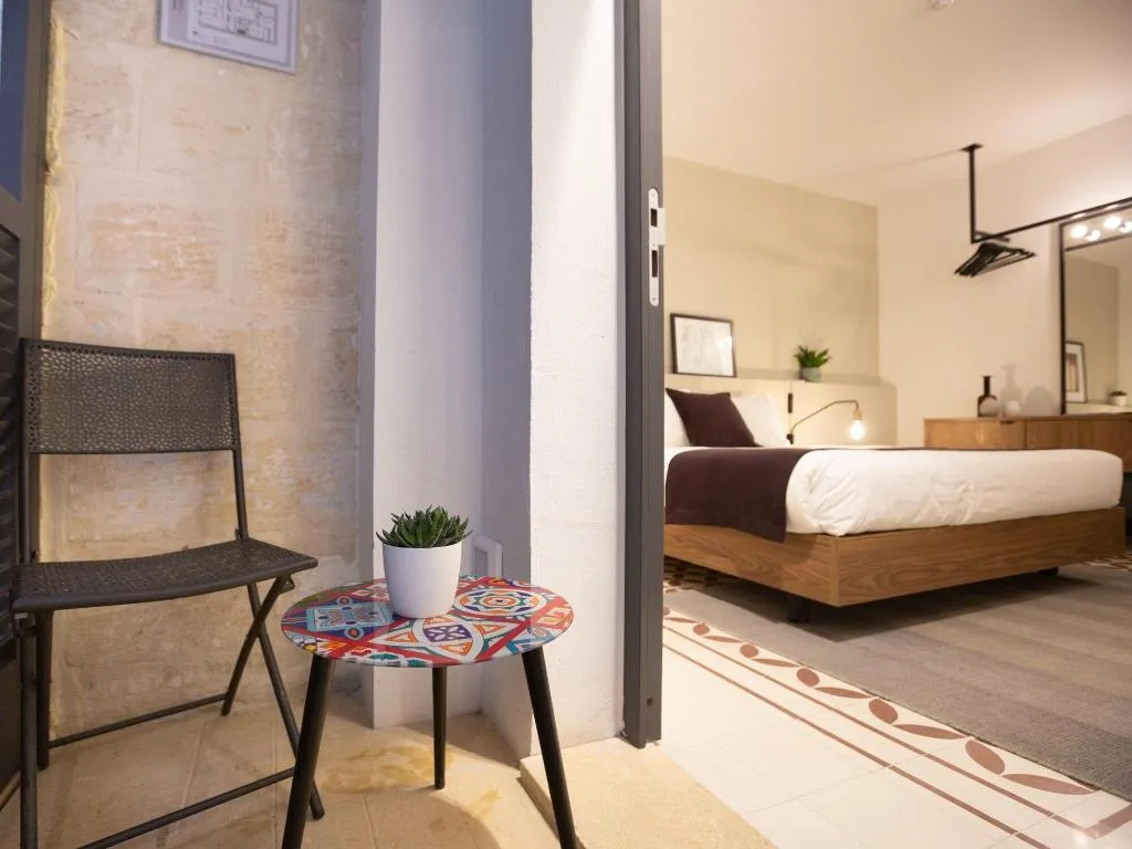 Room, Merchant Suites, Malta