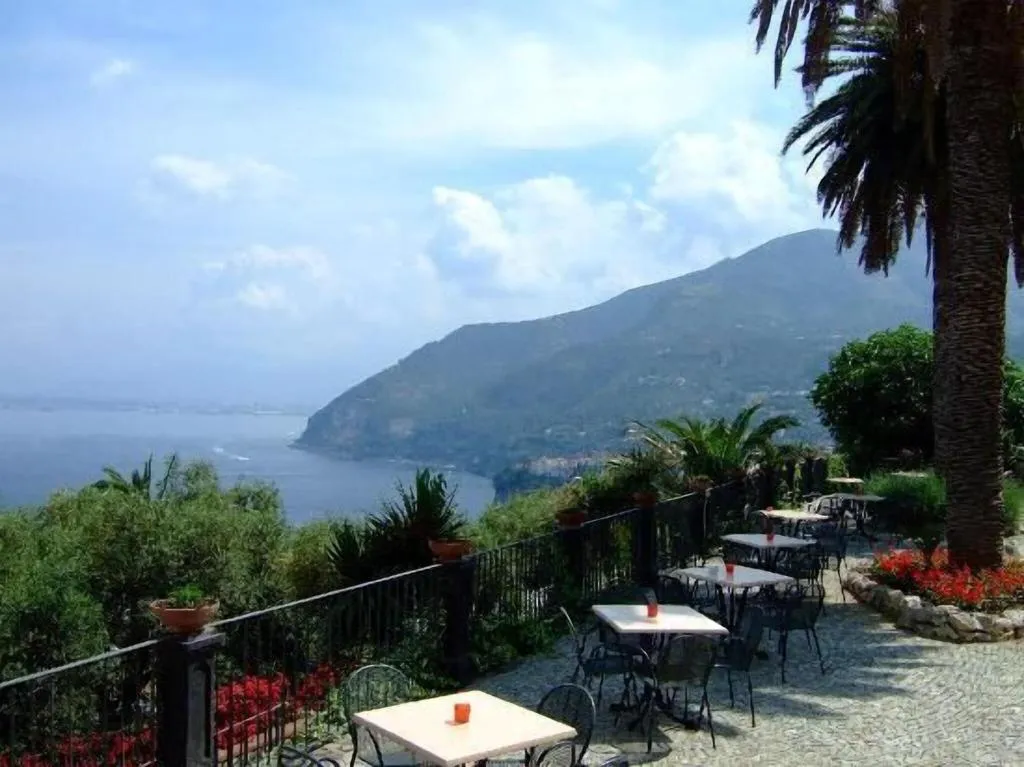 Restaurant, Torre Barbara, Naples