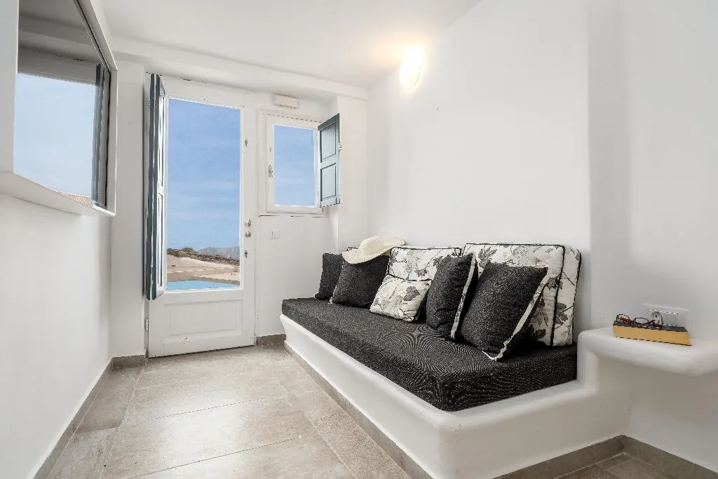 SUITE WITH PRIVATE POOL Room, Amaze Suites, Santorini