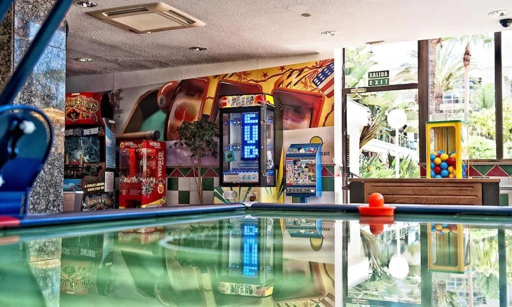 Sports and Entertainment, Spring Hotel Bitacora, Tenerife