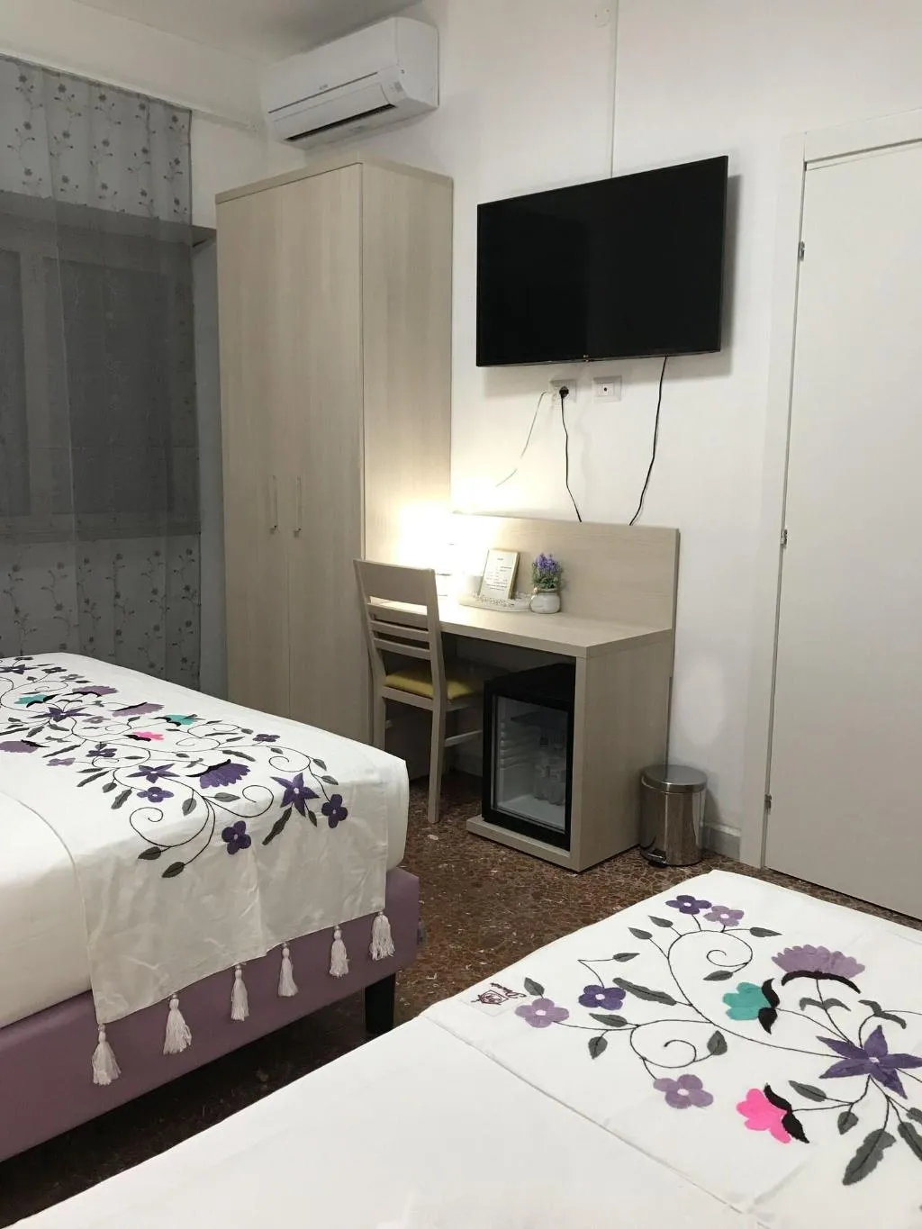 Room, Affittacamere Dianir, Rome