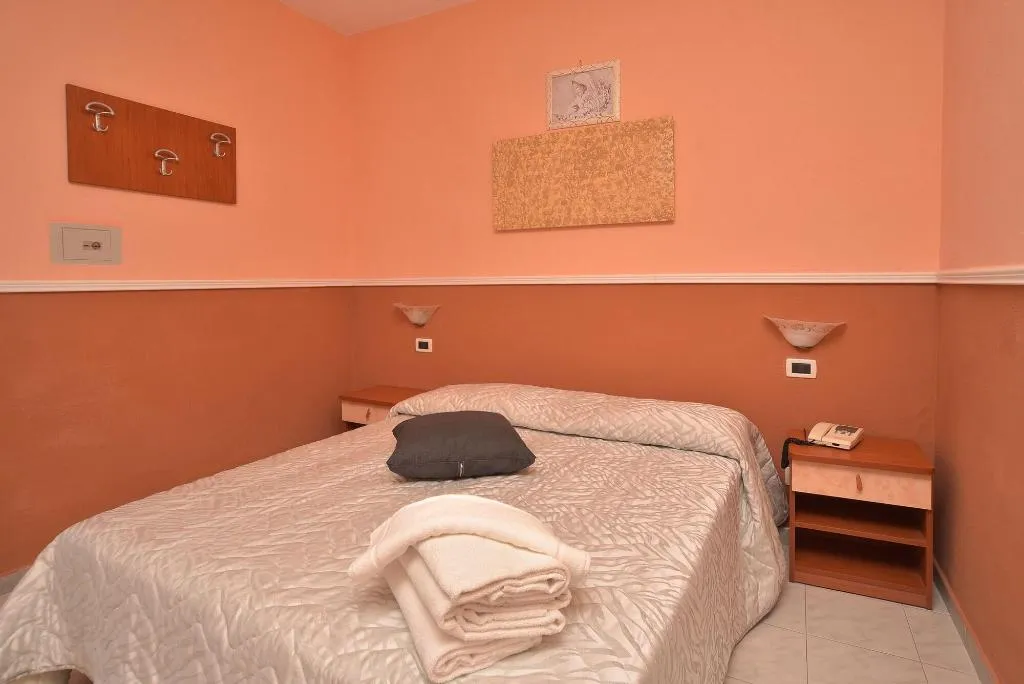Room, Junior Village, Naples