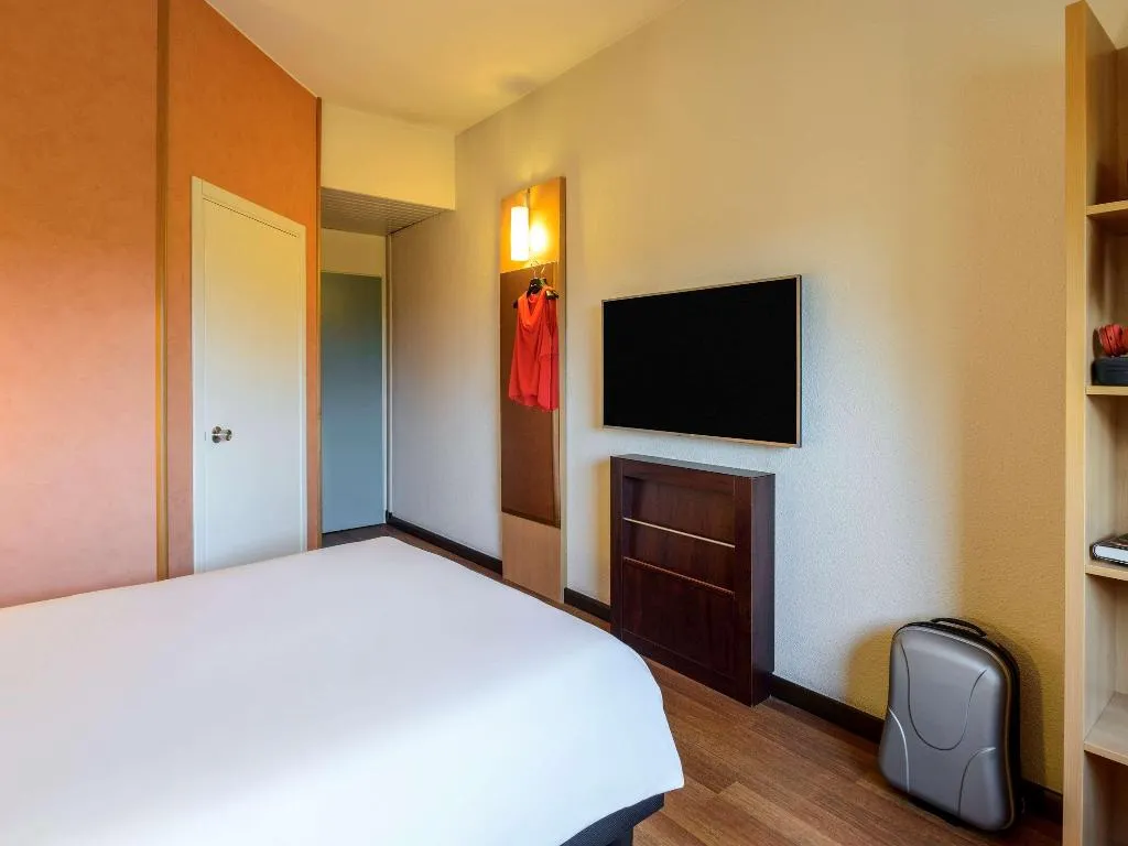 DOUBLE PREMIUM Room, ibis Milano Malpensa Aeroporto, Milan