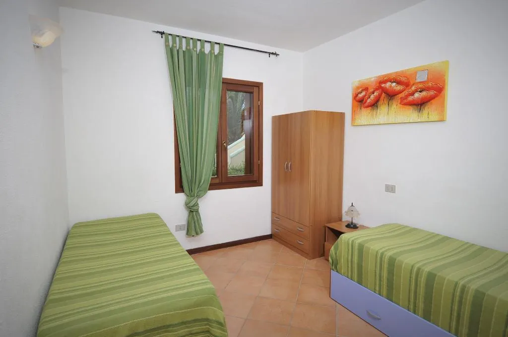 APARTMENT CAPACITY 6 Room, Complessi Residenziali Le Canne e Le Canne Mare, Olbia