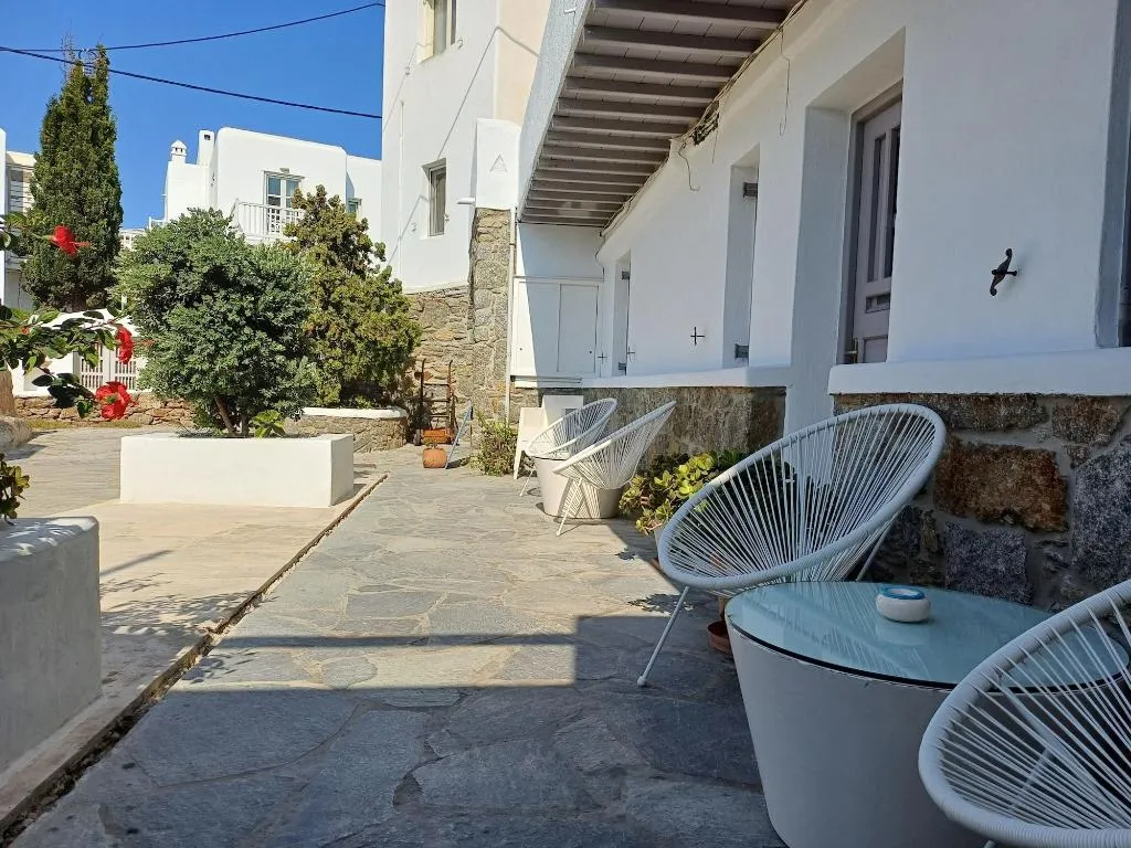 General view, Manos Rooms, Mykonos