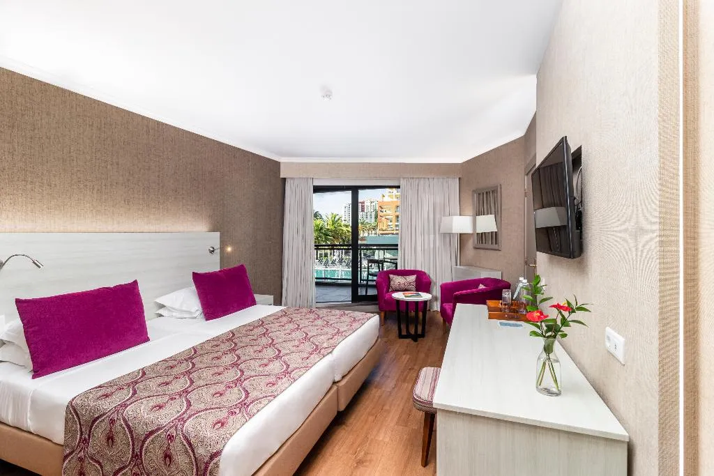 Double or Twin SIDE SEA VIEW Room, Enotel Lido All Inclusive, Madeira