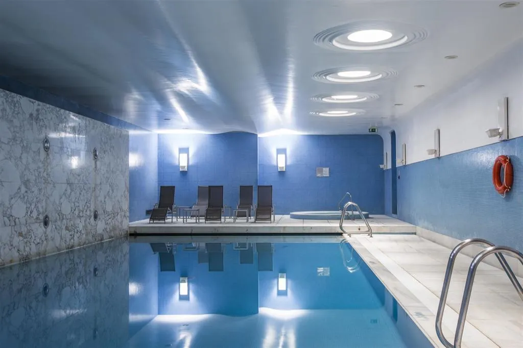 Pool, Guimaraes, Porto