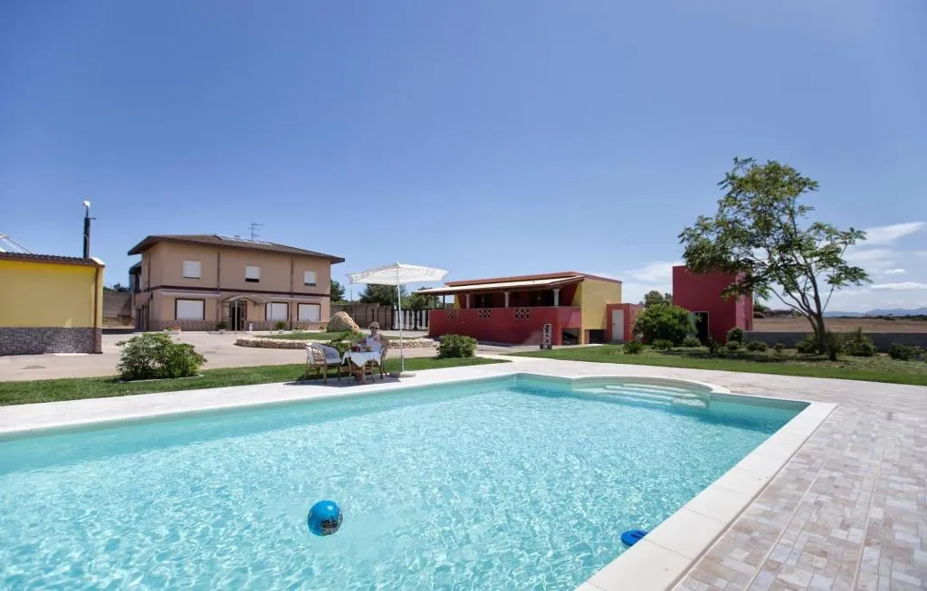Sports and Entertainment, Il Sole, Cagliari