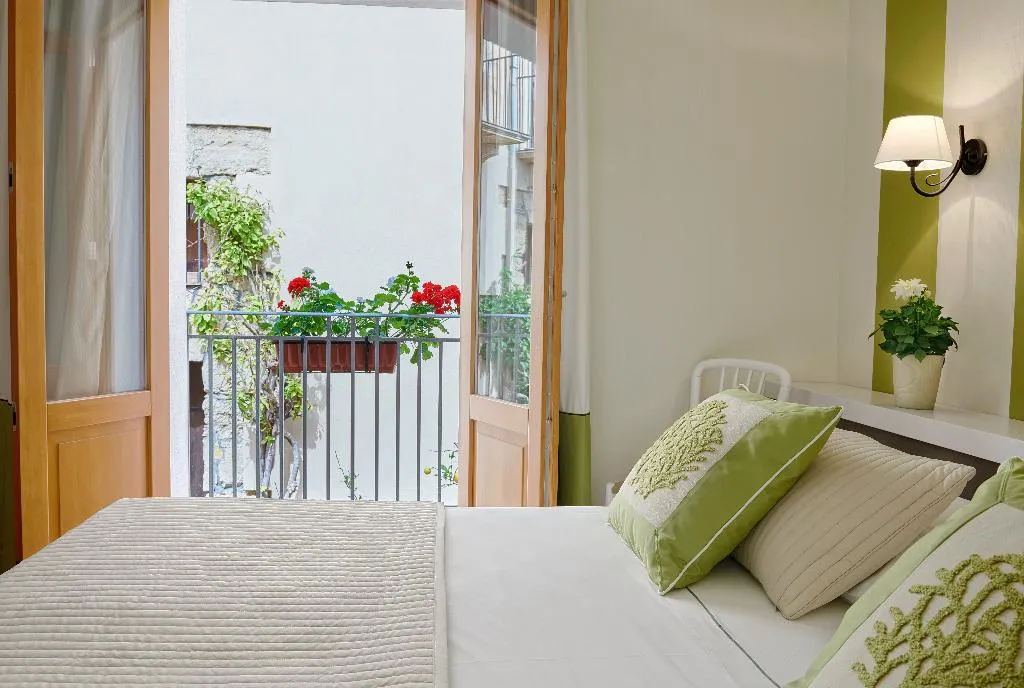Double or Twin WITH BALCONY Room, Al Madarig, Palermo
