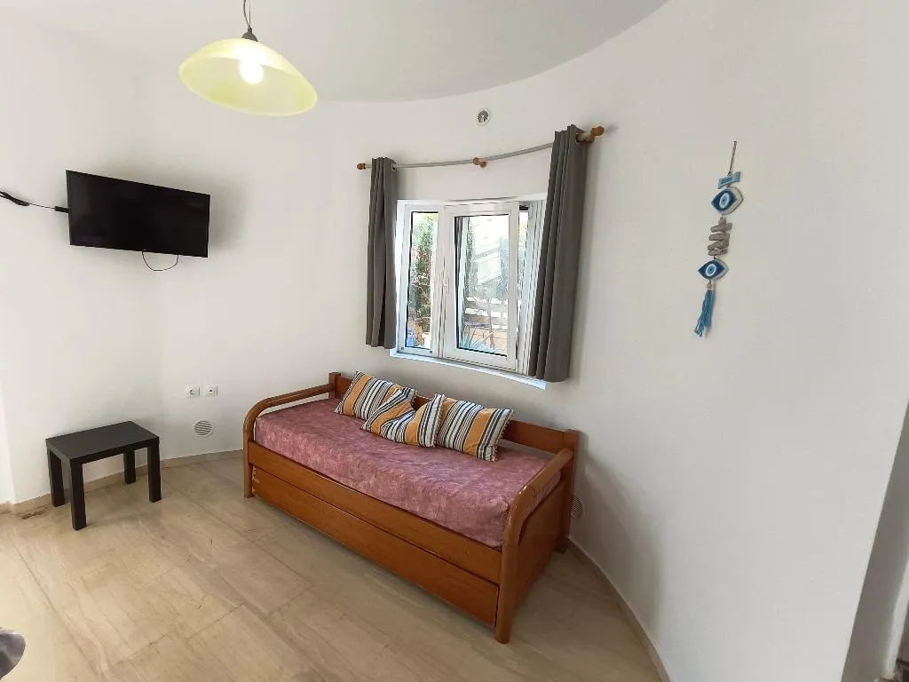QUADRUPLE COMFORT Room, Albatross Apartments, Crete