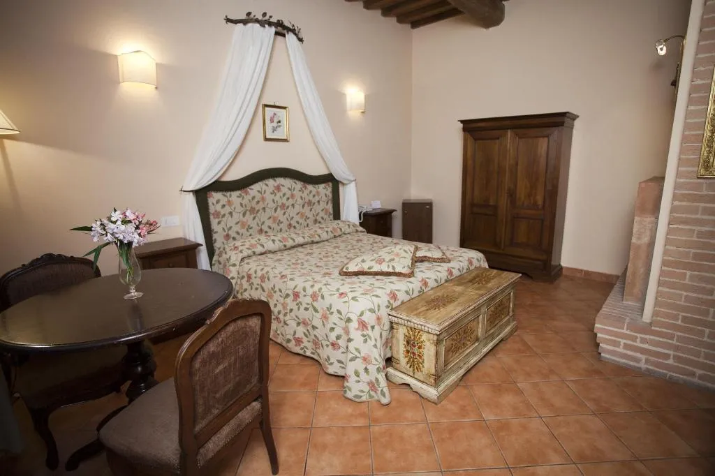 Room, Poggio Degli Olivi, Perugia