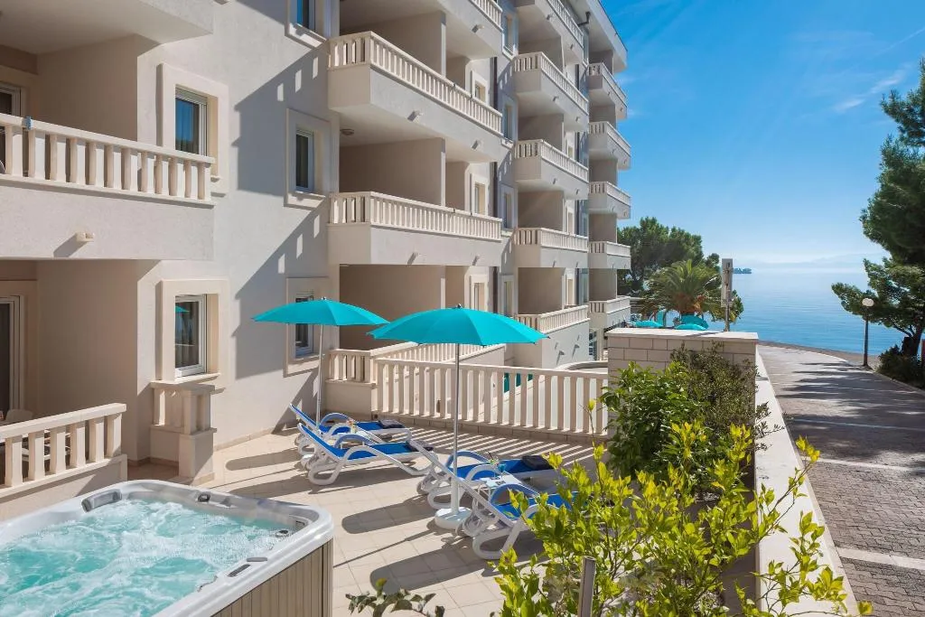 Pool, Tamaris, Split