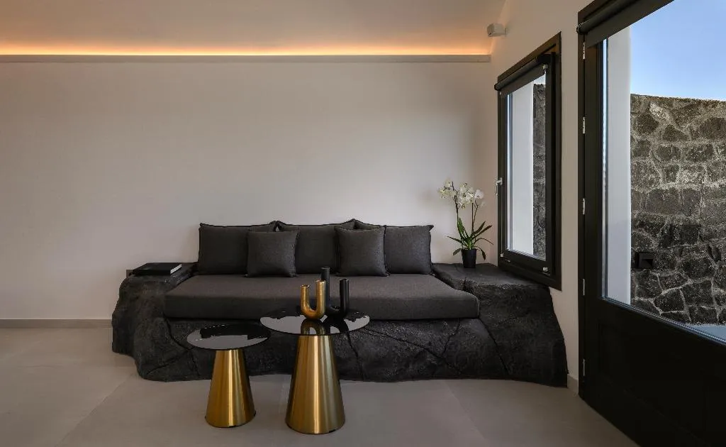 JUNIOR SUITE LUXURY Room, Arany Terra, Santorini