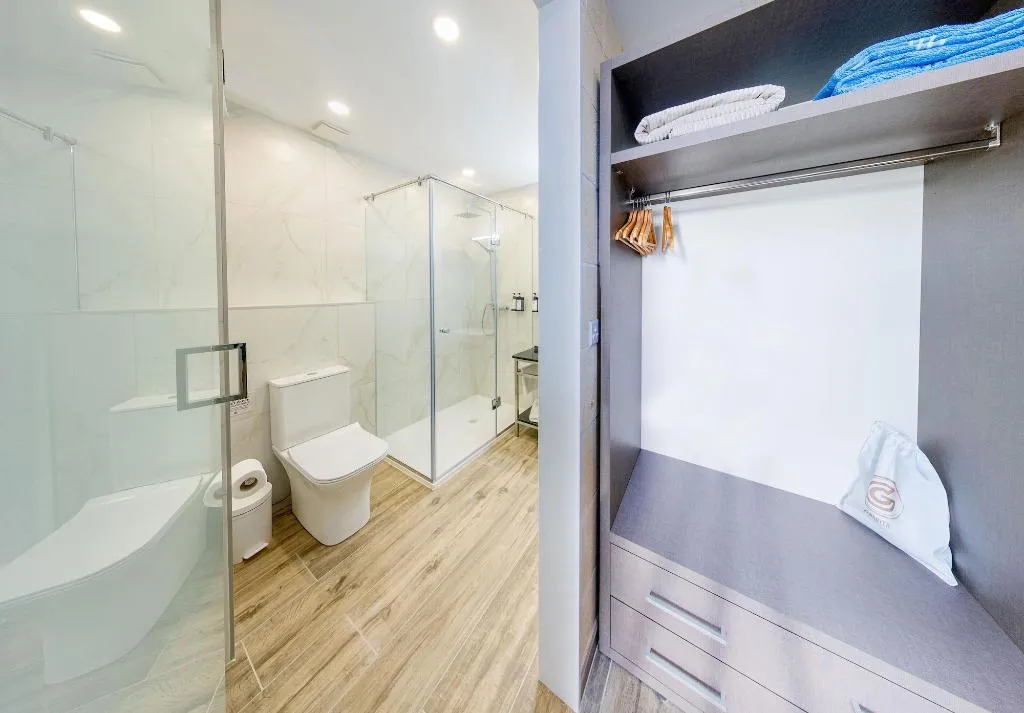 Room, C4 Retreats Gozo, Gozo