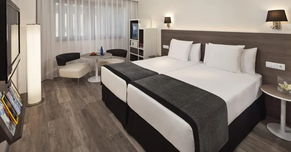 Room, Melia Lebreros, Seville