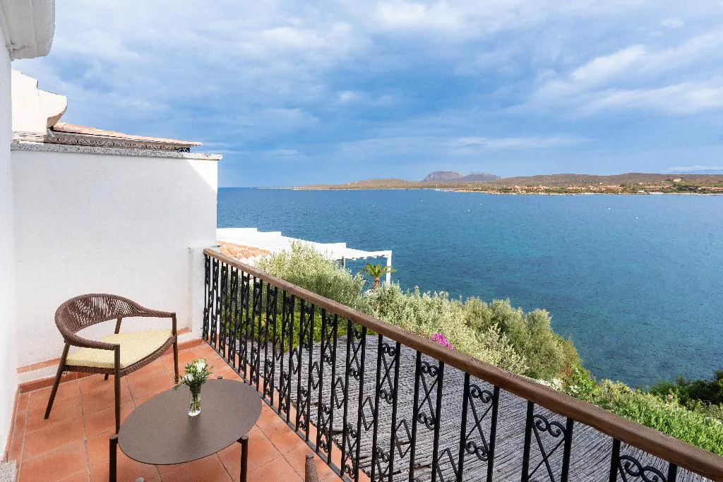 JUNIOR SUITE CAPACITY 4 Room, Hotel Palumbalza, Olbia