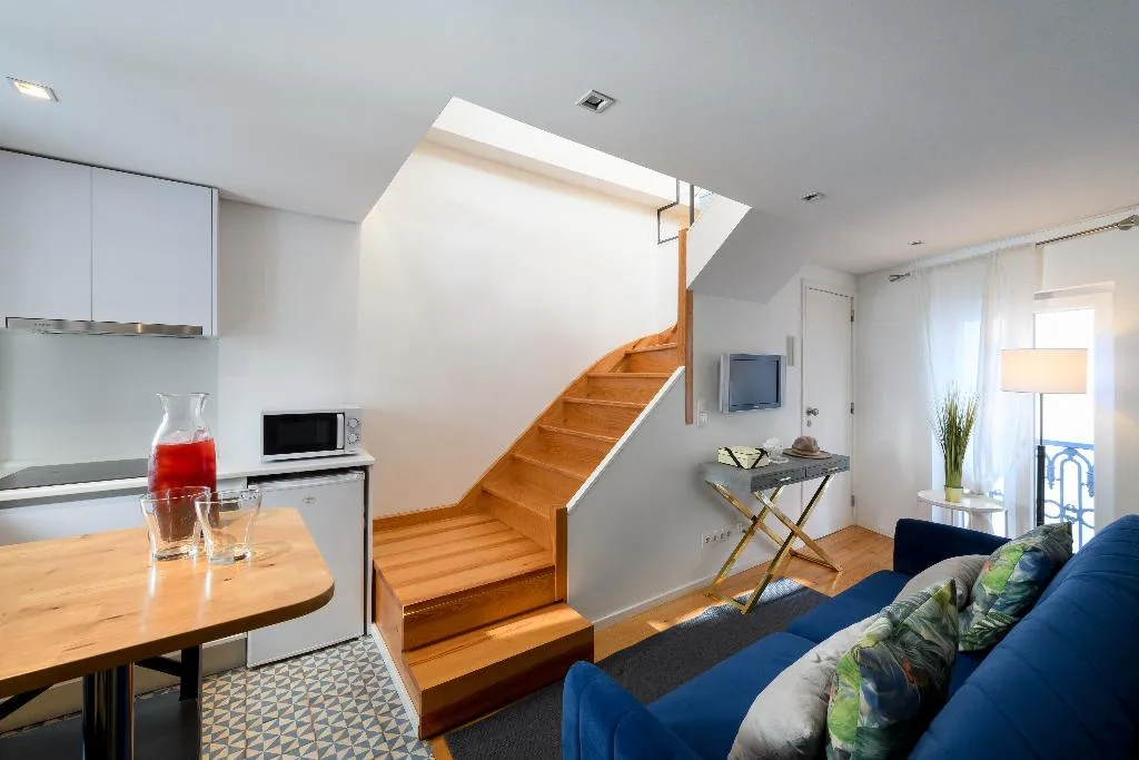 APARTMENT STANDARD Room, Alfama Yellow House, Lisbon