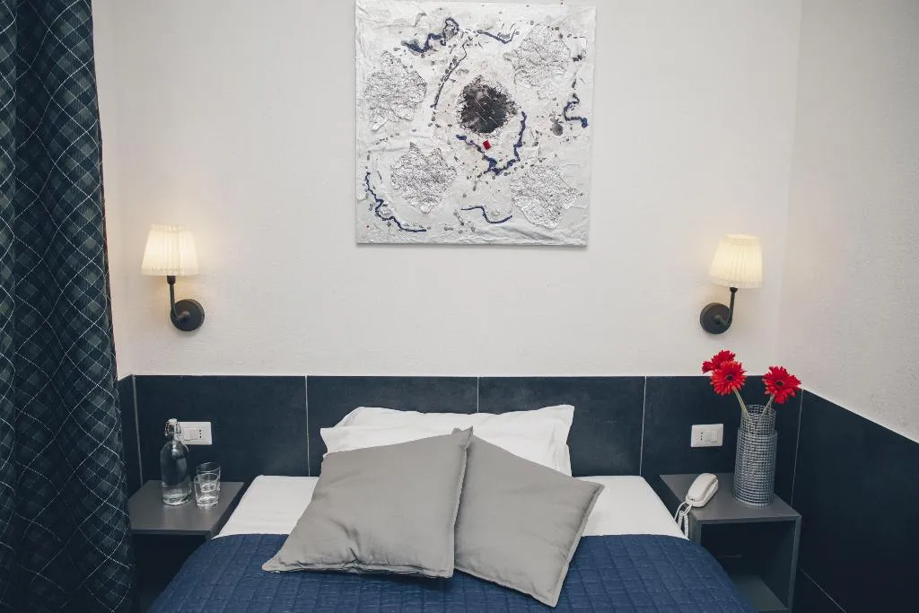 Double or Twin ECONOMY Room, Ideal, Naples