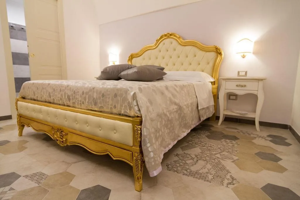 Room, Palazzo Tasca Guest House & Luxury Suite, Catania