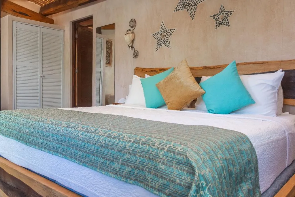 SUITE POOL VIEW Room, Villa Las Estrellas Tulum - located at party zone, Cancun Area