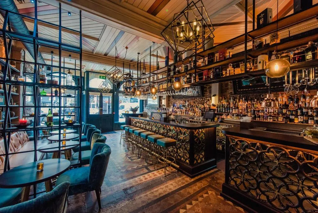 Bar, Isaac's Cork, Cork
