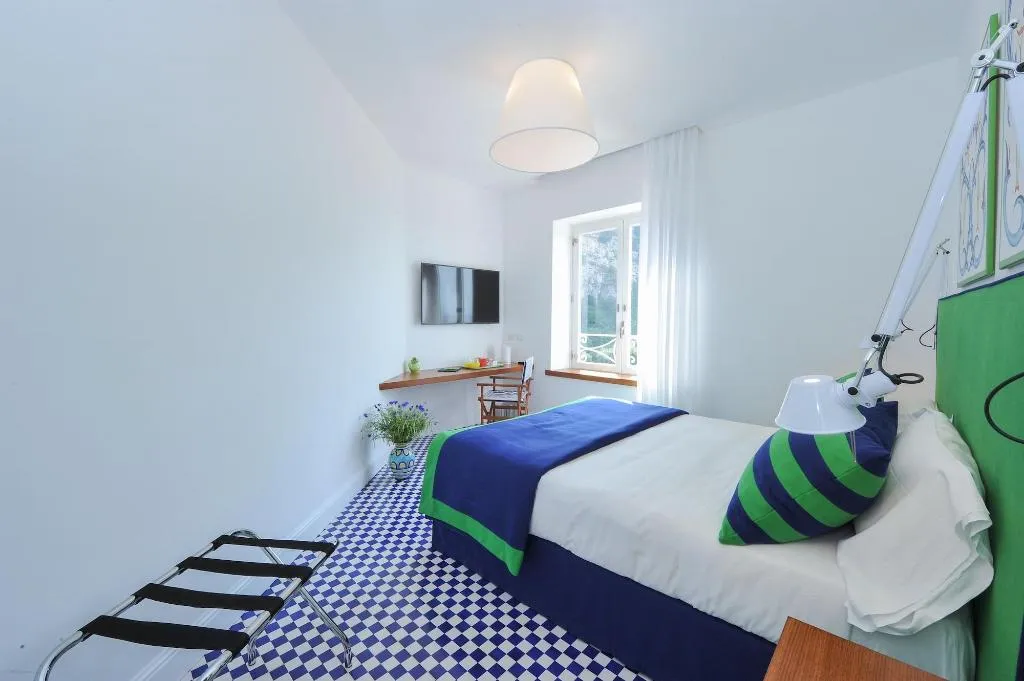Room, Maison Lauren, Naples