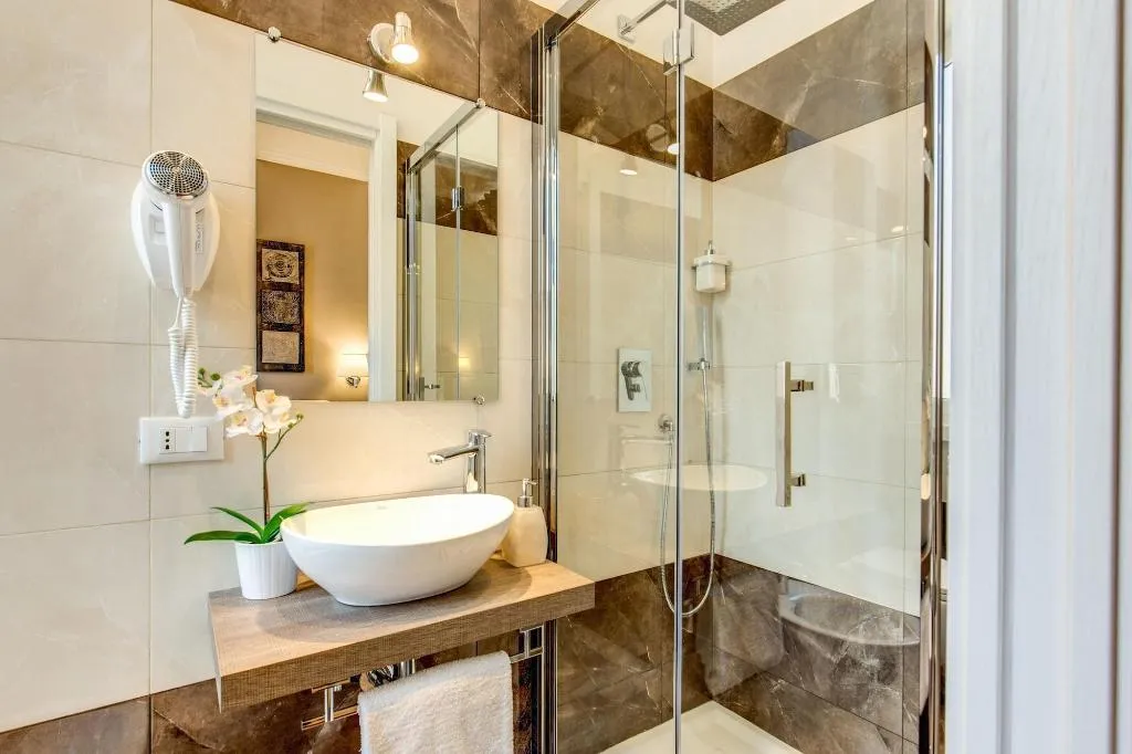 Room, The Bridge Suites, Rome