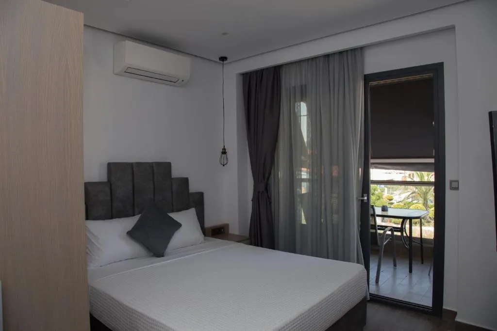 DOUBLE CLASSIC Room, Amalia Rooms Sea View, Thessaloniki