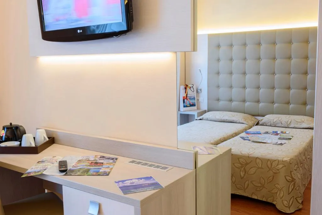 TRIPLE STANDARD Room, Primavera, Milan