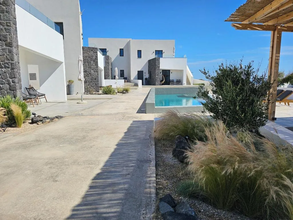 General view, MyLithos Suites, Santorini