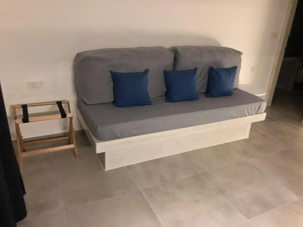 Room, Dragonfly Villas, Santorini