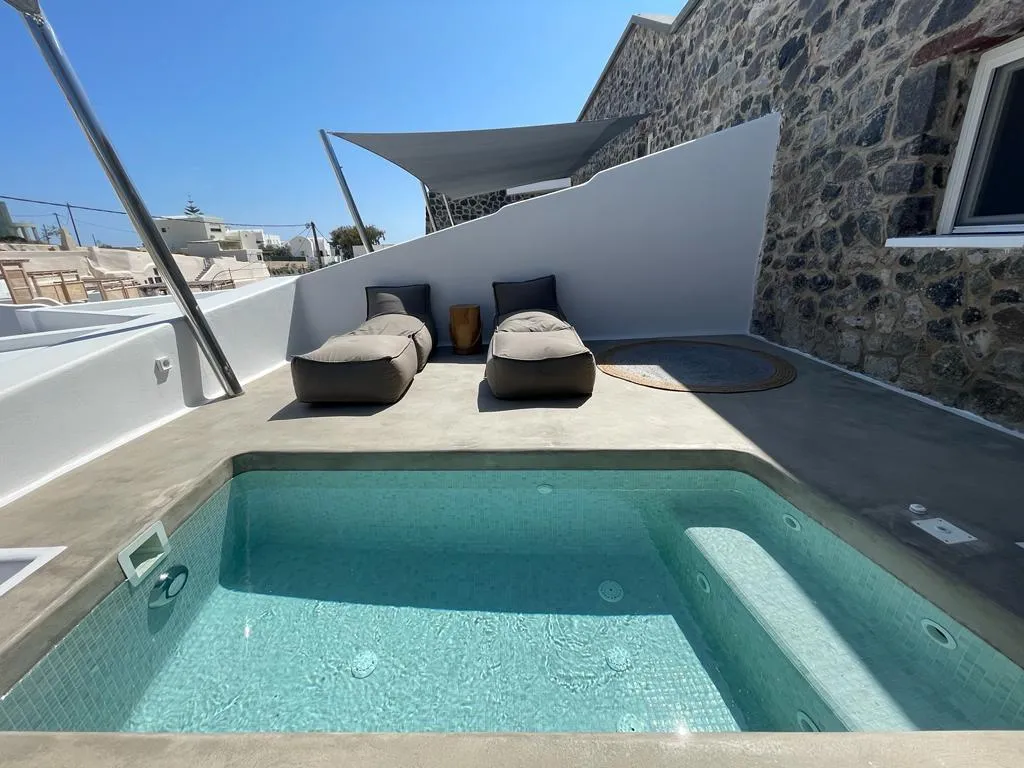 Room, Victoria Caves, Santorini