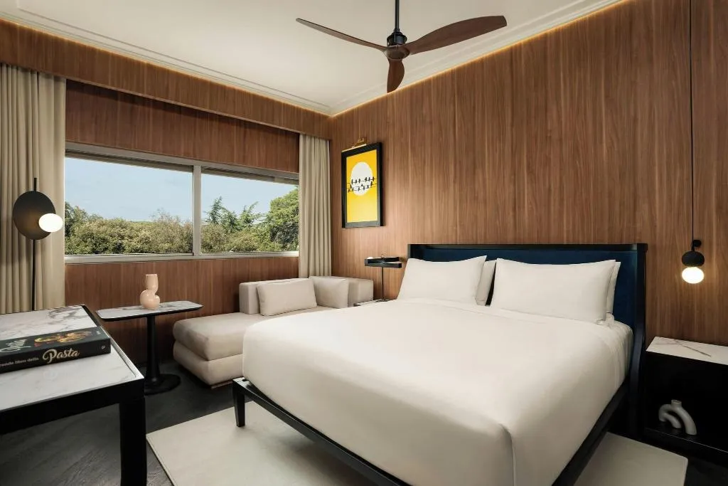DOUBLE DELUXE KING BED Room, Cardo Roma Autograph Hotel, Rome