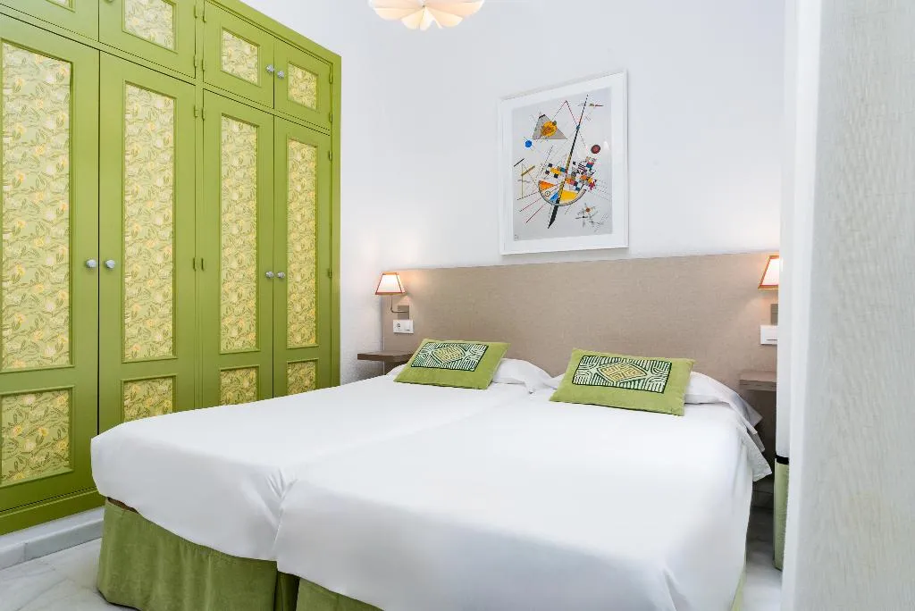 APARTMENT TWO BEDROOMS Room, Smartr Sevilla Las Dueñas, Seville