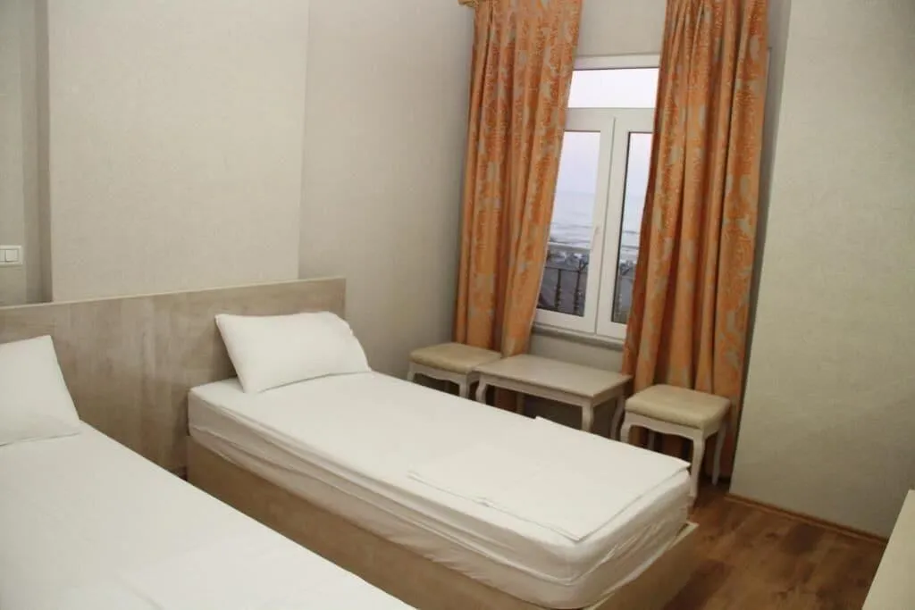 Room, Hotel Majestic, Durres