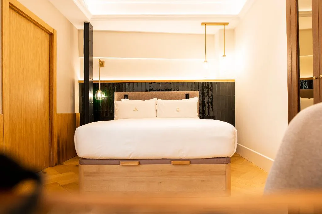DOUBLE ECONOMY Room, Hotel Legado Magdalena, Seville