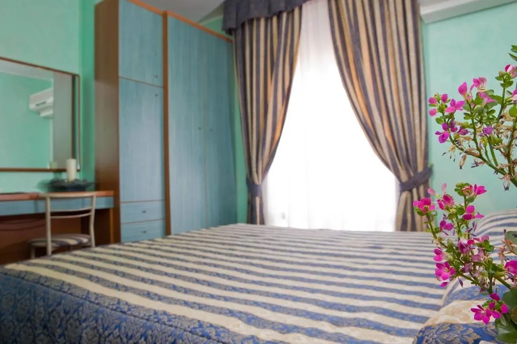 Room, Columbus, Venice