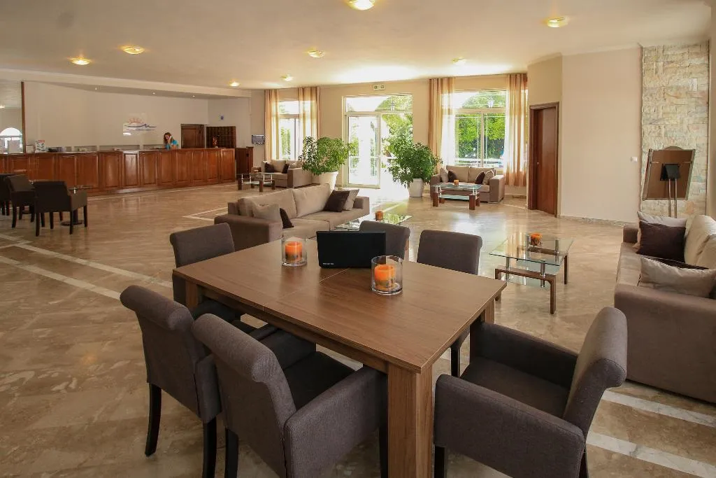 Lobby, Hotel Yannis Corfu, Corfu
