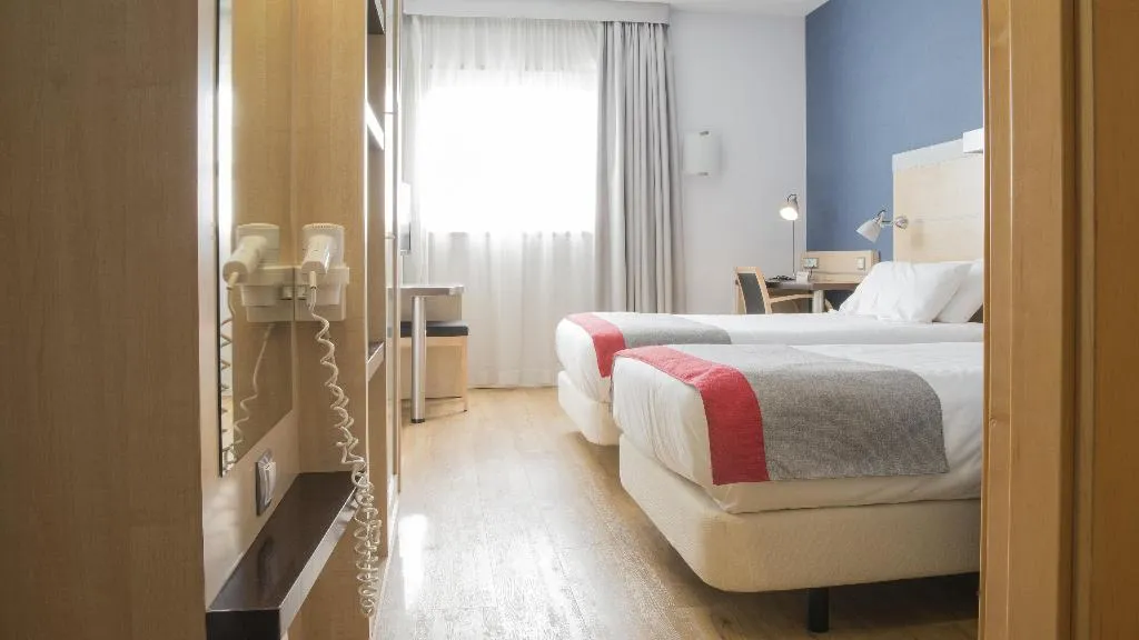 TWIN STANDARD Room, Holiday Inn Express Valencia Bonaire, Valencia